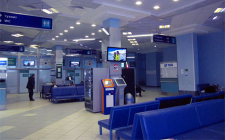 табло аэропорта Красноярск